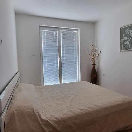 Apartment апарамент за гости романс марин